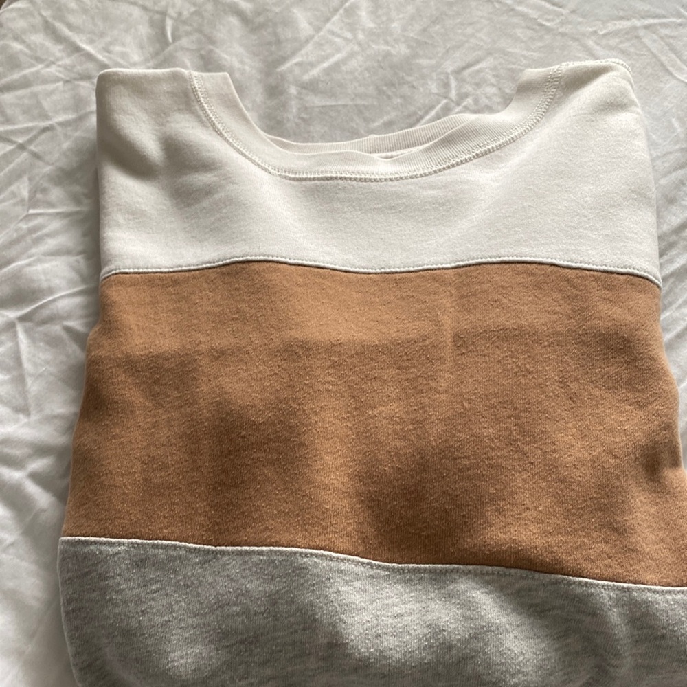 Abercrombie crew neck xs white gray beige